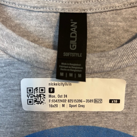 Buffalo Bills x Sitcom T-shirt. - Picture 2 of 2